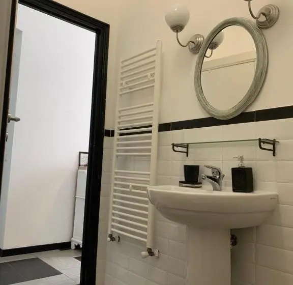 اتاق استاندارد, Trainspot Accommodation