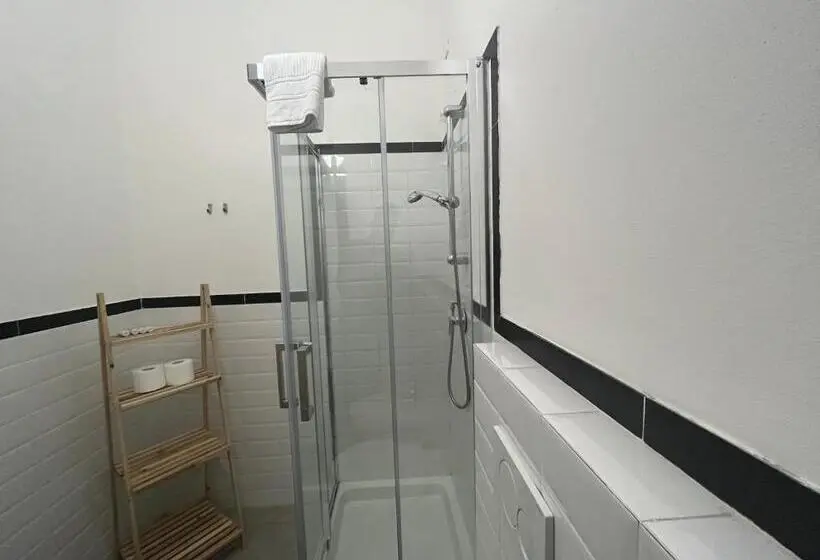 اتاق استاندارد, Trainspot Accommodation