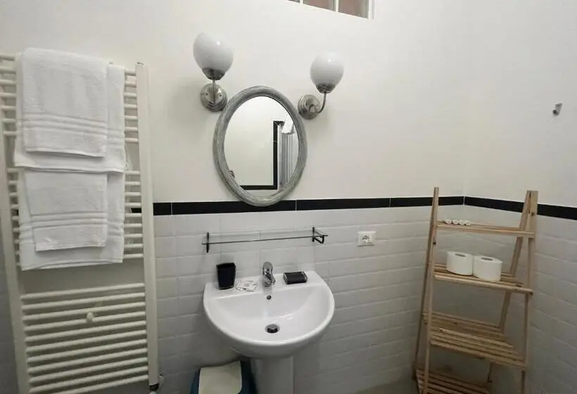 اتاق استاندارد, Trainspot Accommodation