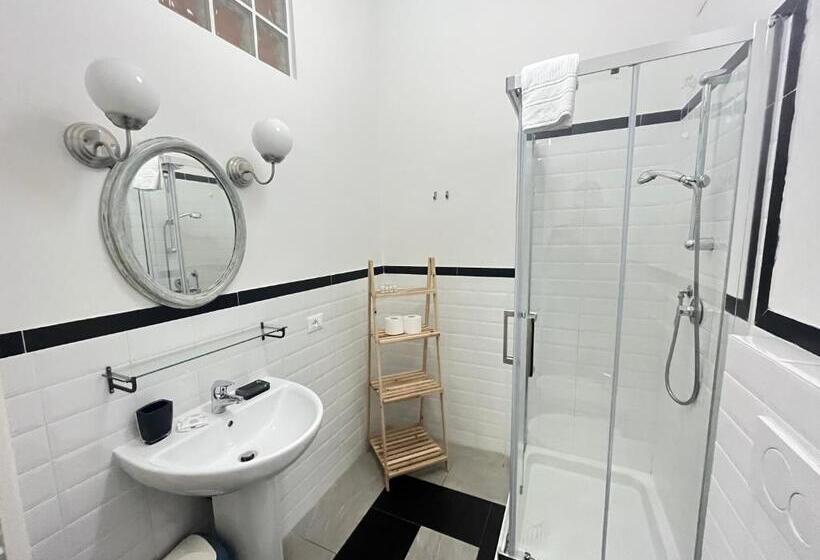 غرفة قياسية, Trainspot Accommodation