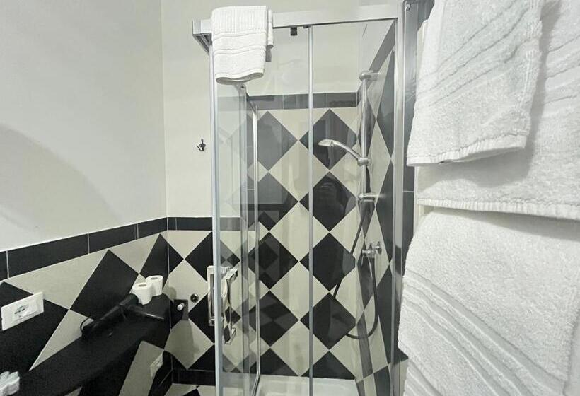 اتاق لوکس, Trainspot Accommodation