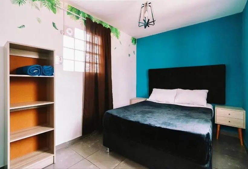 バス共有のスタンダードルーム, The Secret Garden Hostel