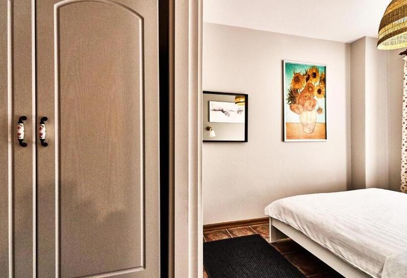 آپارتمان 1 خوابه, Cicerone Apart