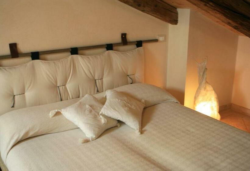 Номер Стандарт, Agriturismo Monte Degli Aromi