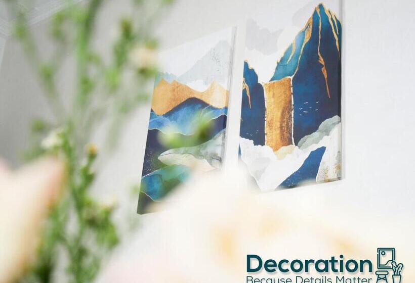 デラックススタジオ, Ayouz House