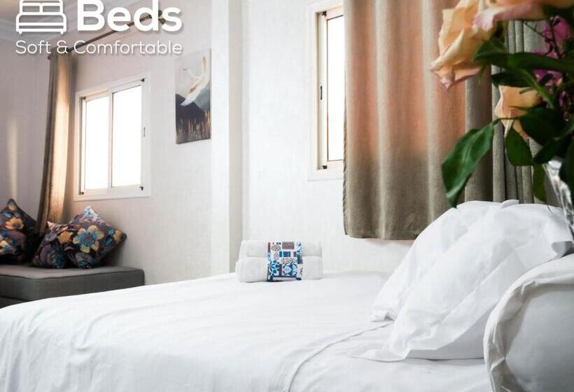 デラックススタジオ, Ayouz House