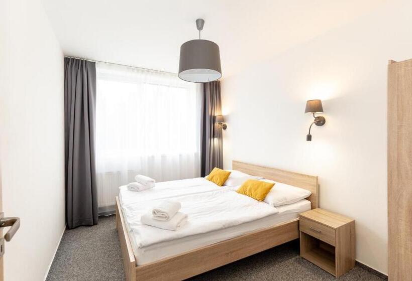 标准间, Chata Tale Dom Horskej Služby