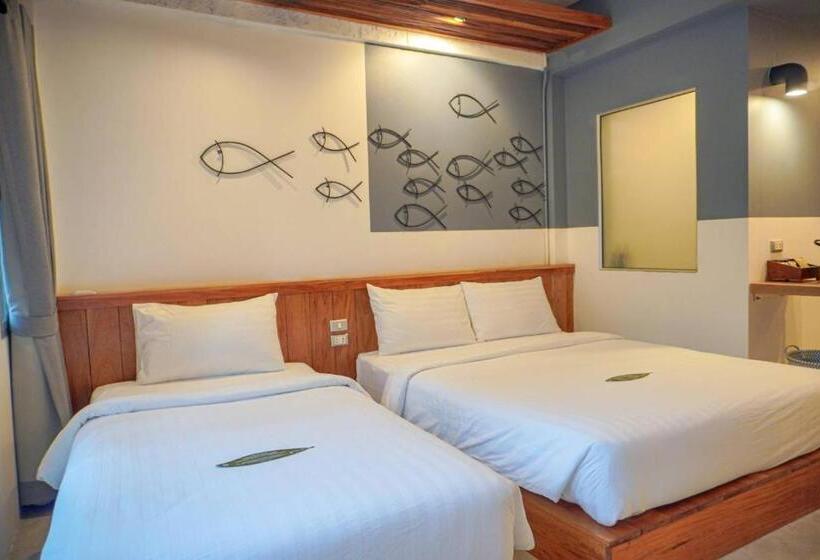 غرفة سوبيريور, Dugong Village Green