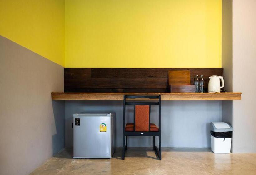 غرفة عائلية, Dugong Village Green