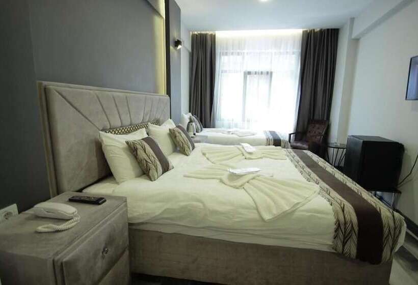 デラックストリプルルーム, Guler Palas