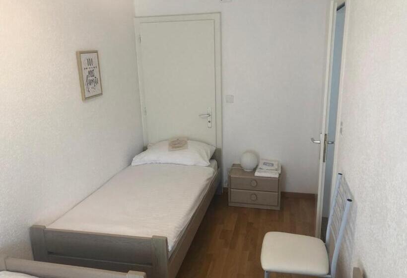 חדר משפחתי, Hôtel De Ville D Attalens