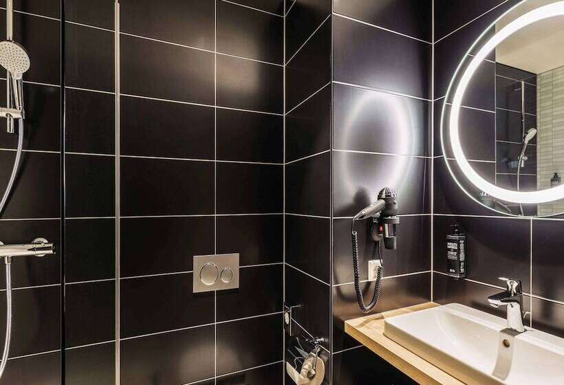 带双人床的标准工作室, Ibis Styles Arnhem Centre