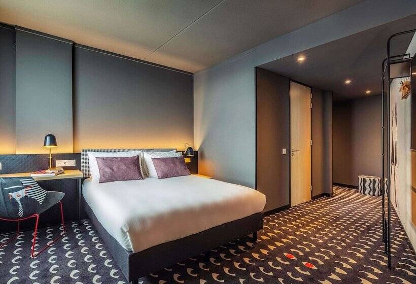 带双人床的标准工作室, Ibis Styles Arnhem Centre