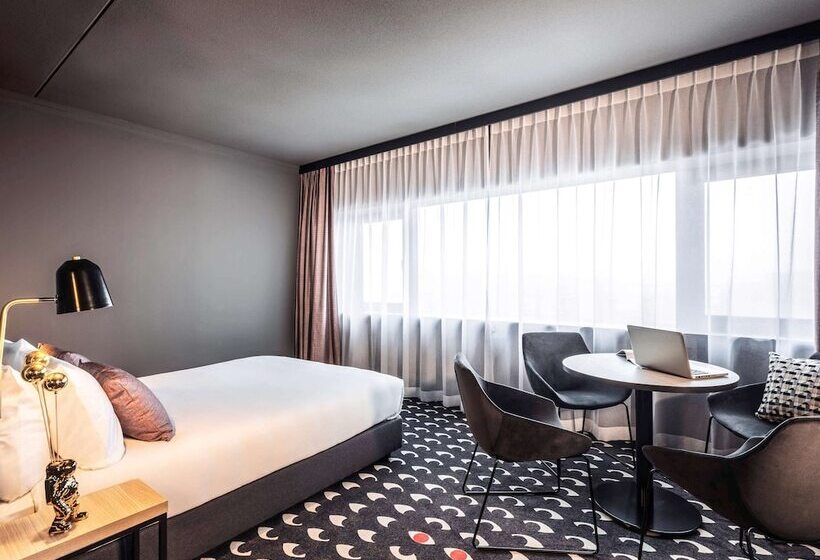 带双人床的标准工作室, Ibis Styles Arnhem Centre