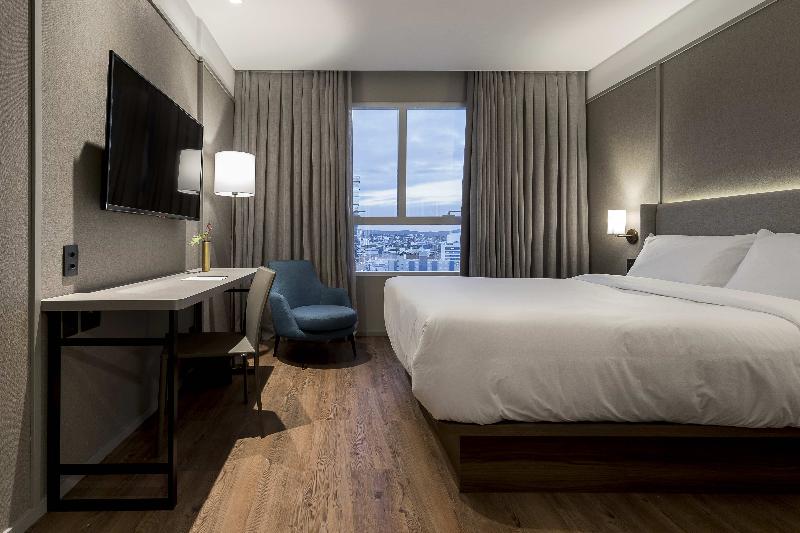 غرفة سوبيريور, Kplatz