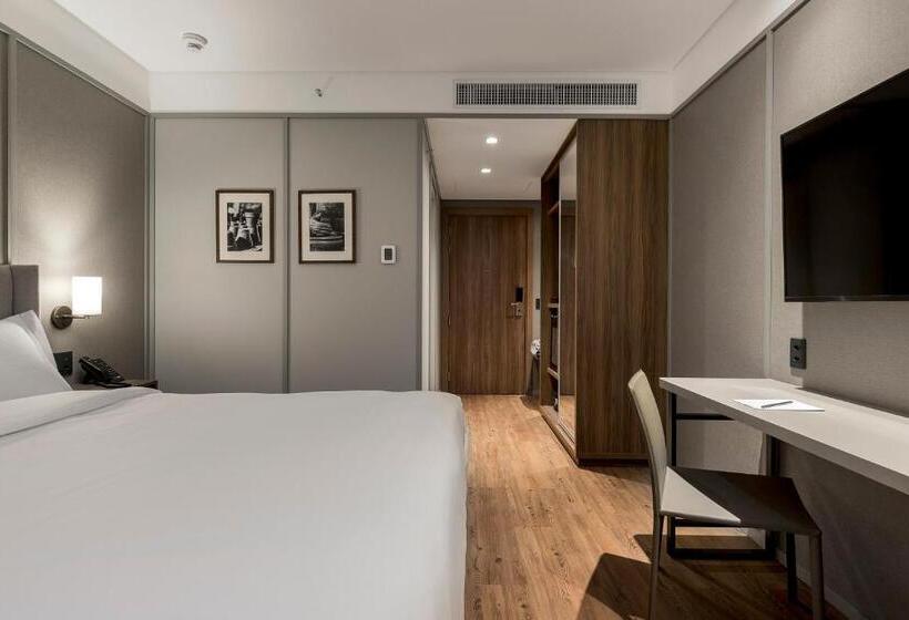 غرفة سوبيريور, Kplatz