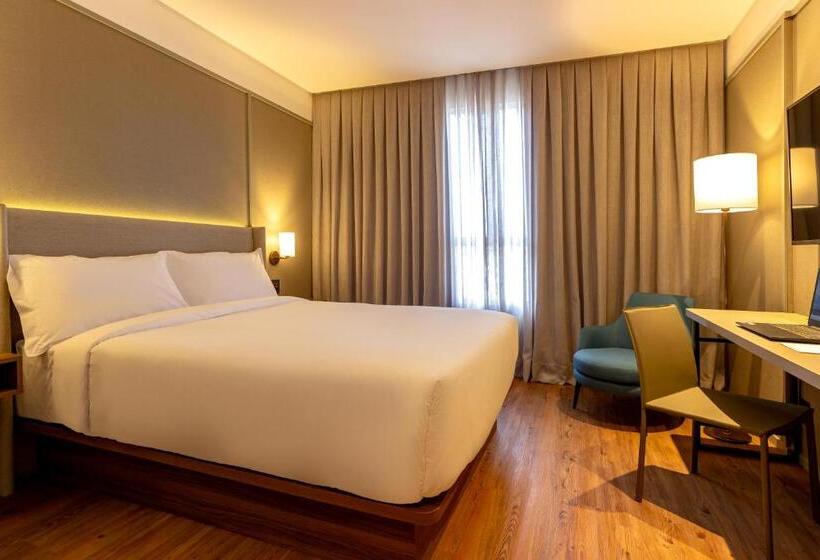 غرفة سوبيريور, Kplatz