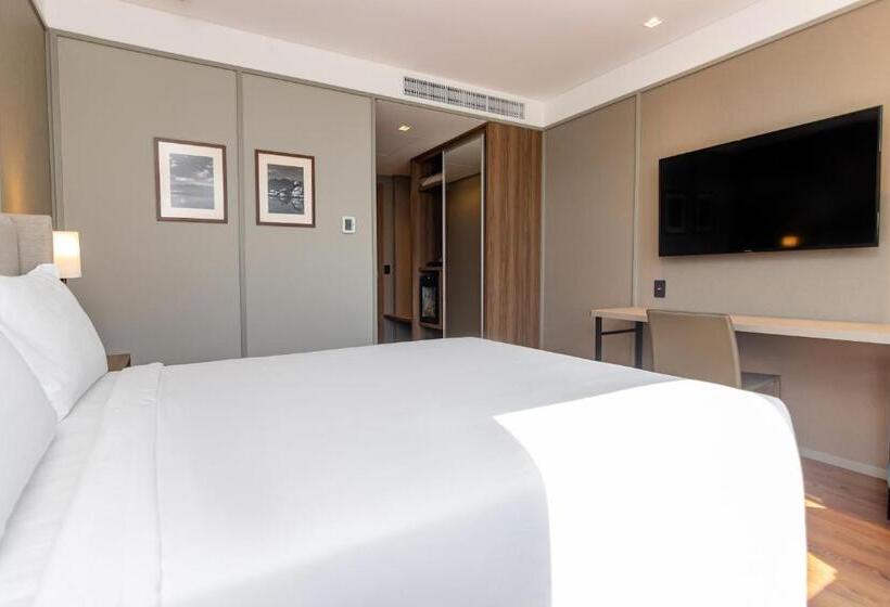 غرفة سوبيريور, Kplatz