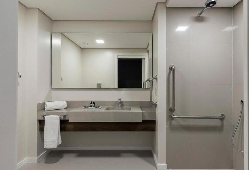 غرفة قياسية لذوى الاحتياجات الخاصة, Kplatz