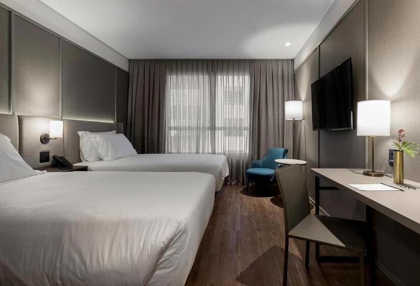 غرفة سوبيريور, Kplatz