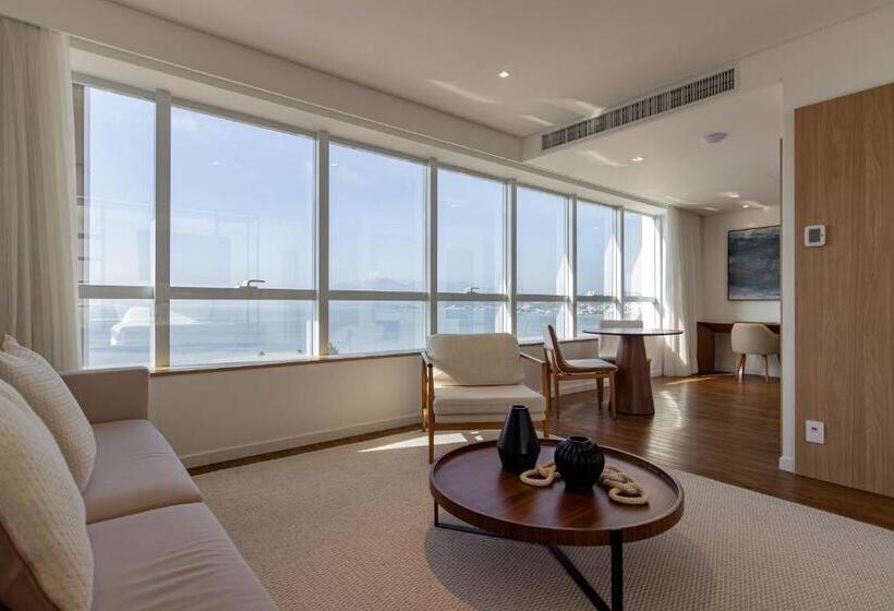 جناح جونيور مطلّ علي البحر, Kplatz