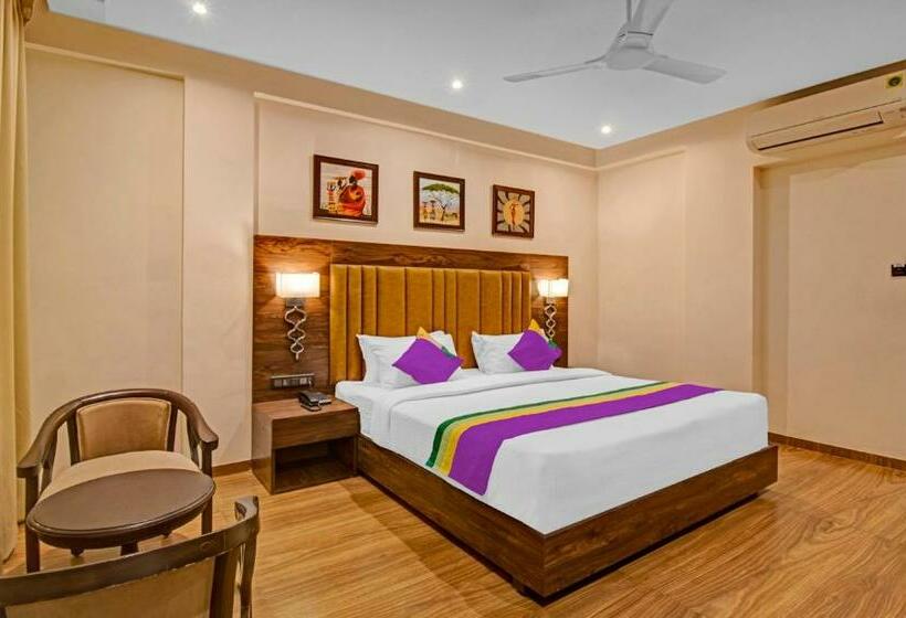 اتاق لوکس, Treebo Premium Median Inn