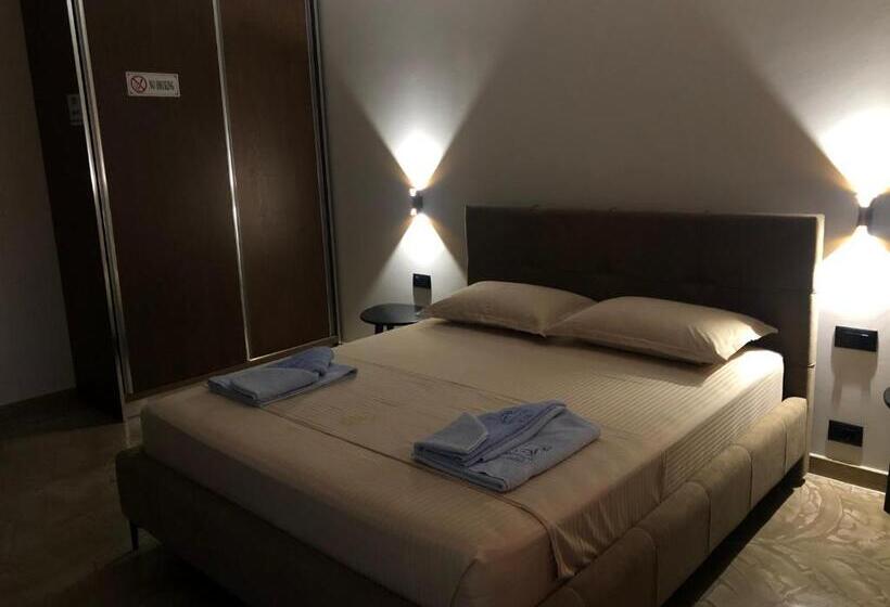 اتاق استاندارد, Ritson