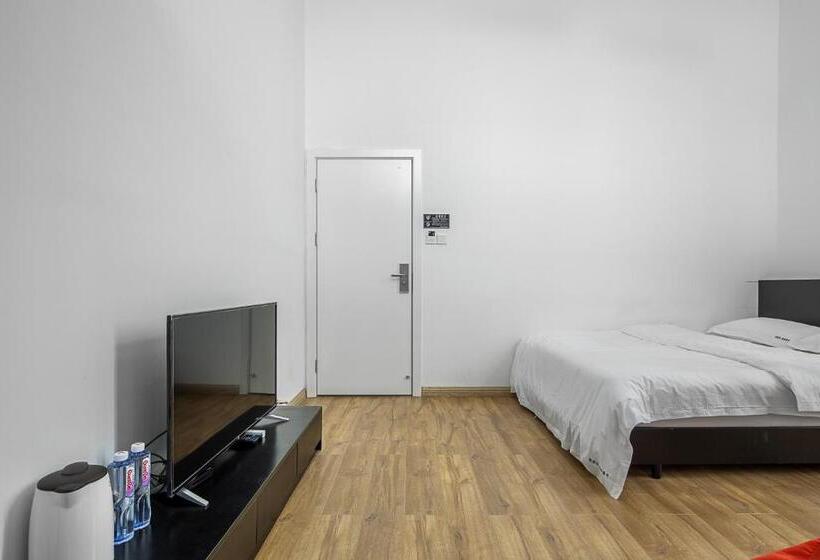 غرفة قياسية ذات إطلالة, Thirty One