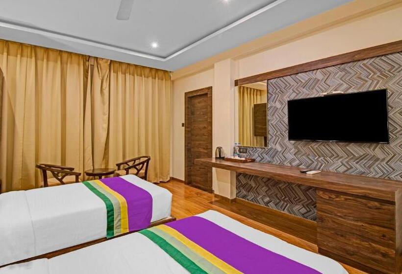 اتاق لوکس, Treebo Premium Median Inn