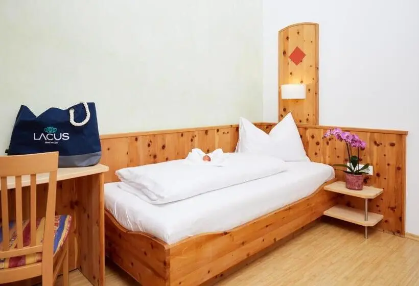 庭の見えるシングルルーム, Lacus Hotel Am See