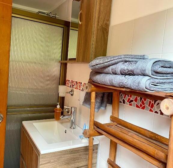 بنجلو قياسى مطلّ علي الحديقة, Drapa Resort