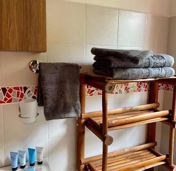 بنجلو قياسى مطلّ علي الحديقة, Drapa Resort