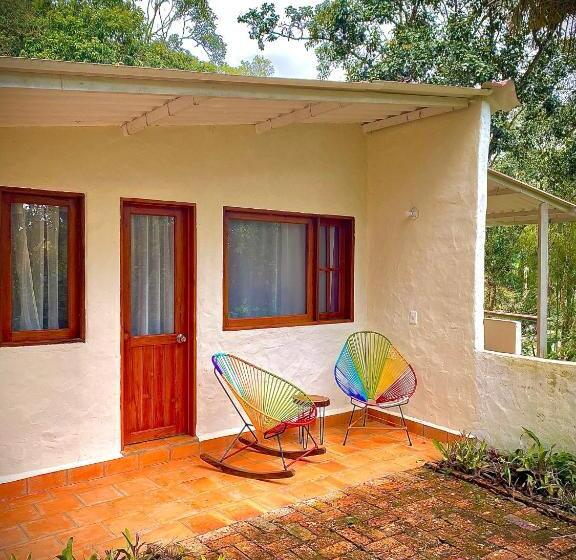 بنجلو قياسى مطلّ علي الحديقة, Drapa Resort