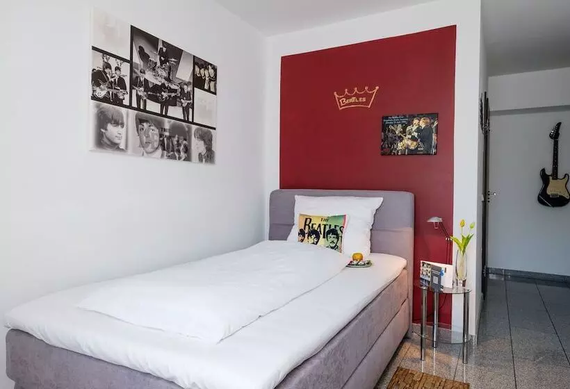 اتاق استاندارد یک نفره, Art Hotel Körschen