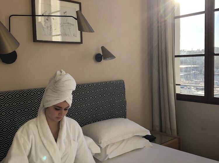 غرفة قياسية, Belle Vue Vieux Port