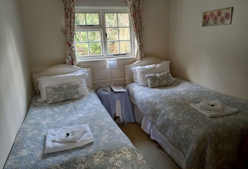 غرفة سوبيريور, Bickleigh Castle