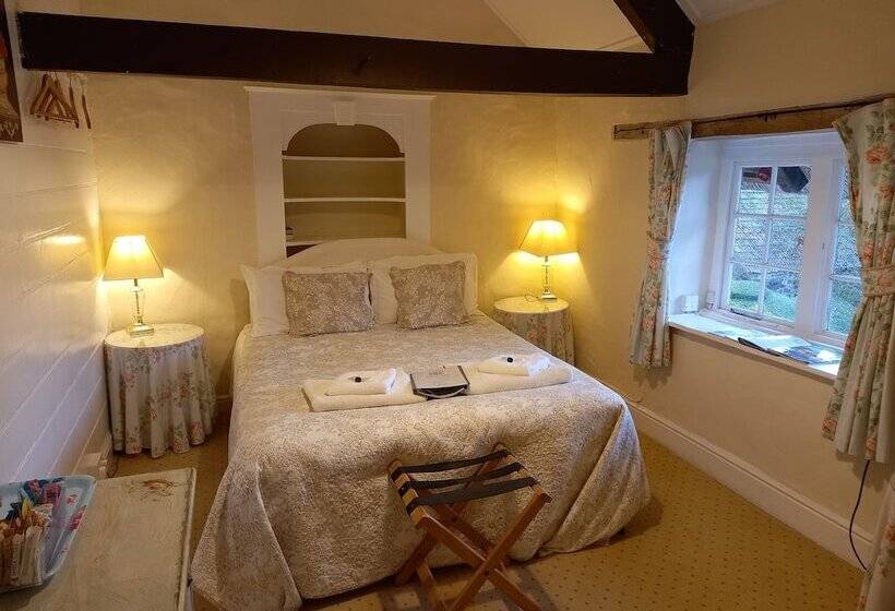 غرفة قياسية, Bickleigh Castle