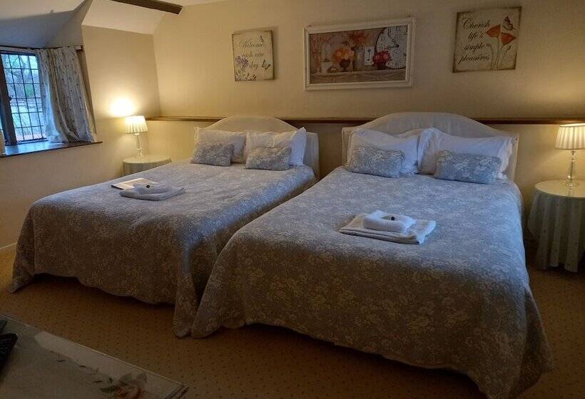 غرفة سوبيريور, Bickleigh Castle