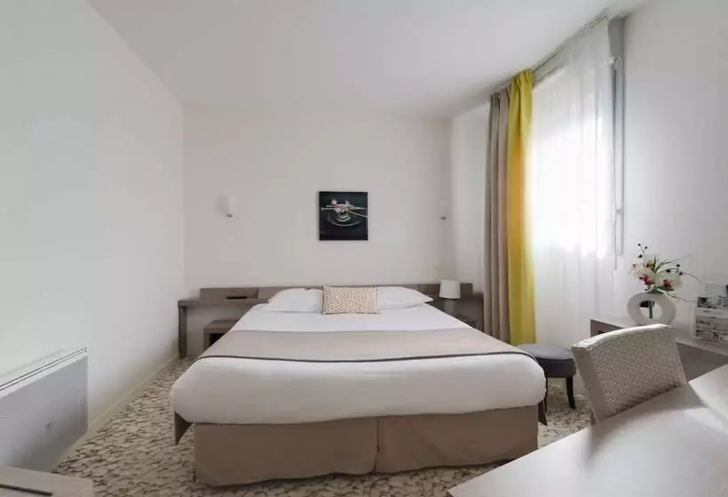 اتاق راحتی, Brit Hotel Alg