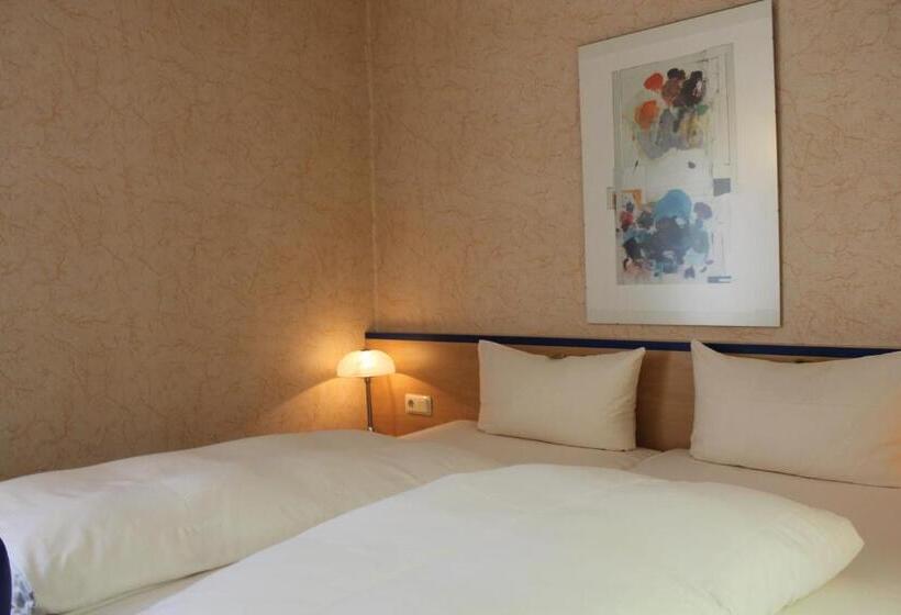 スタンダードルーム, Chassalla