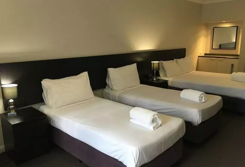 ファミリールーム, Checkers Resort