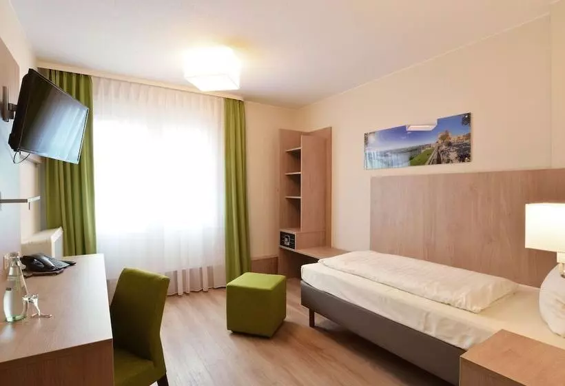 اتاق استاندارد یک نفره, City Hotel Kurfürst Balduin
