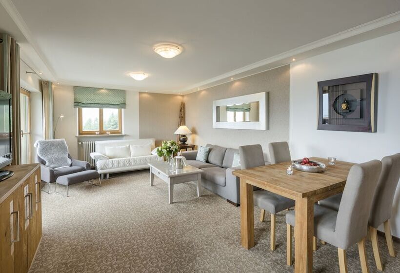 جناح سينيور, Der Westerhof Tegernsee