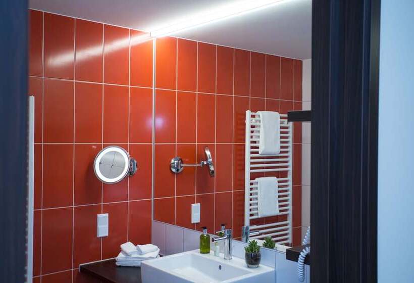 Полулюкс, Heide Spa Hotel & Resort