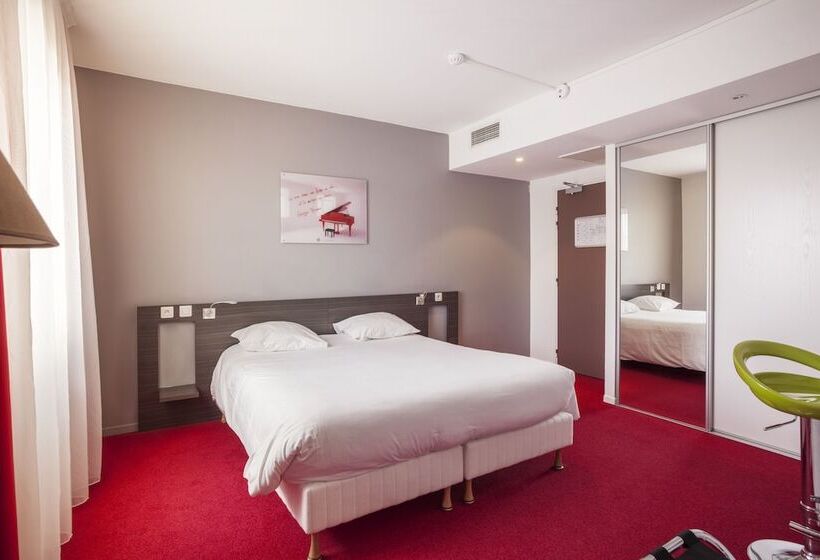 スタンダードルーム, Le Cousture