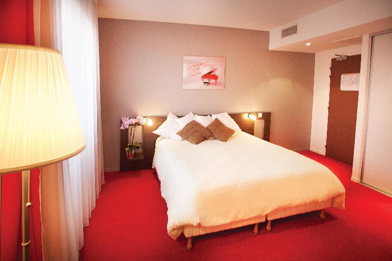 スタンダードルーム, Le Cousture