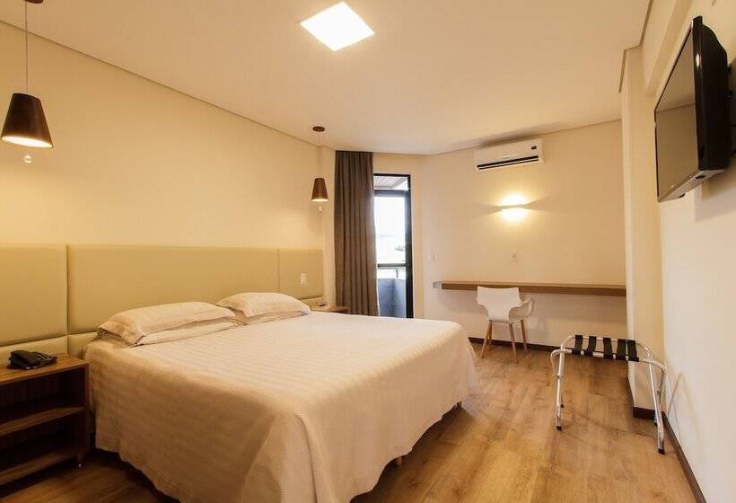 Трехместный Номер Deluxe, Livramento Palace