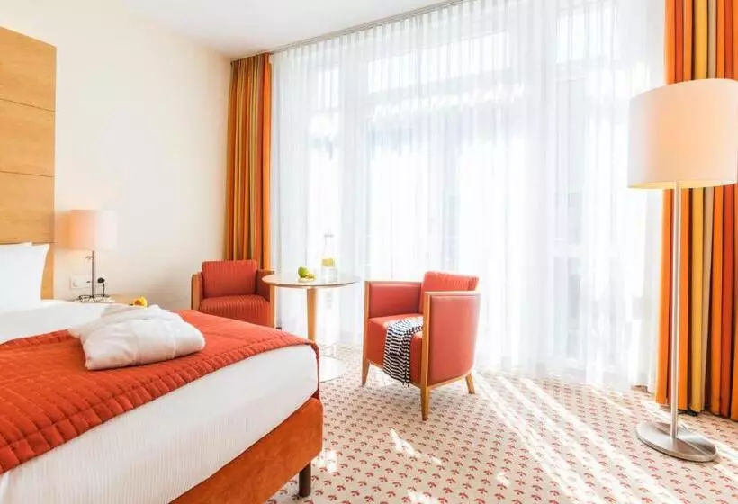 コンフォートルーム, Park Hotel Hübner