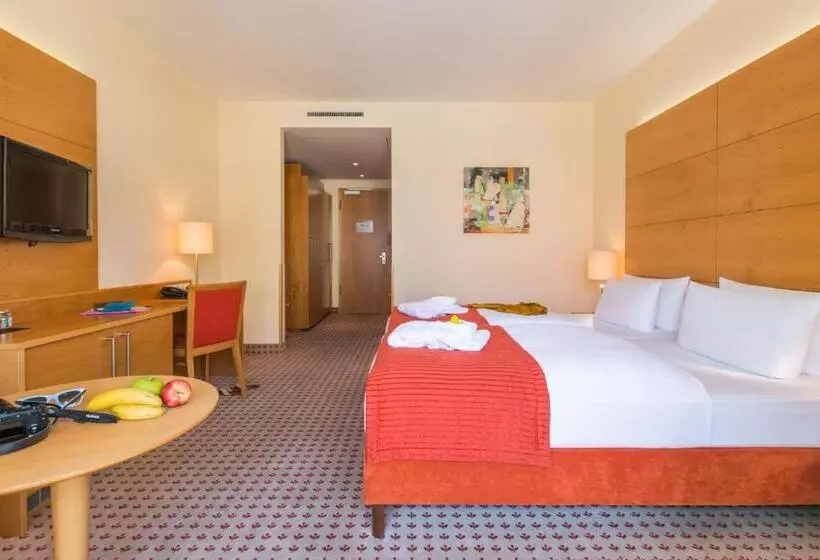 コンフォートルーム, Park Hotel Hübner
