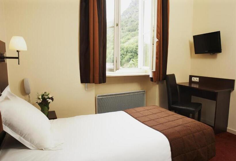 Номер Стандарт Индивидуальный, Savoy